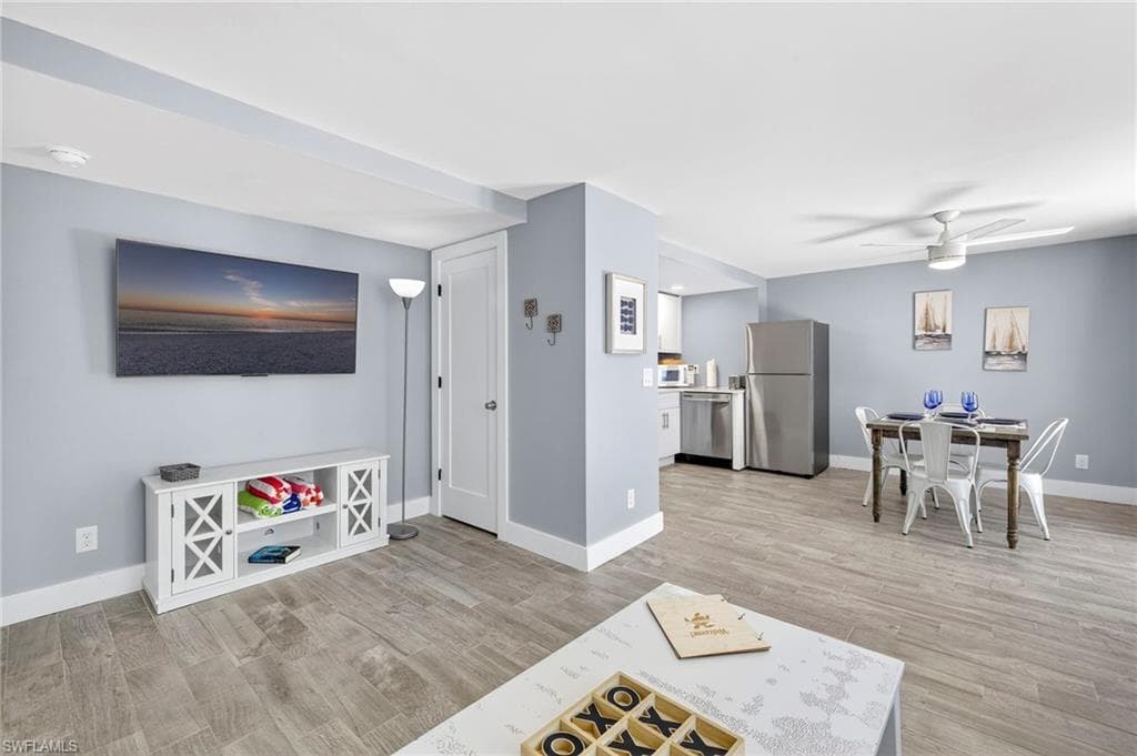 245 Mango ST-26