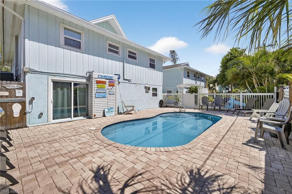 245 Mango ST-7