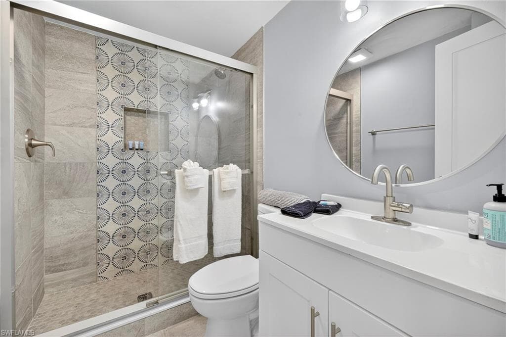 245 Mango ST-32