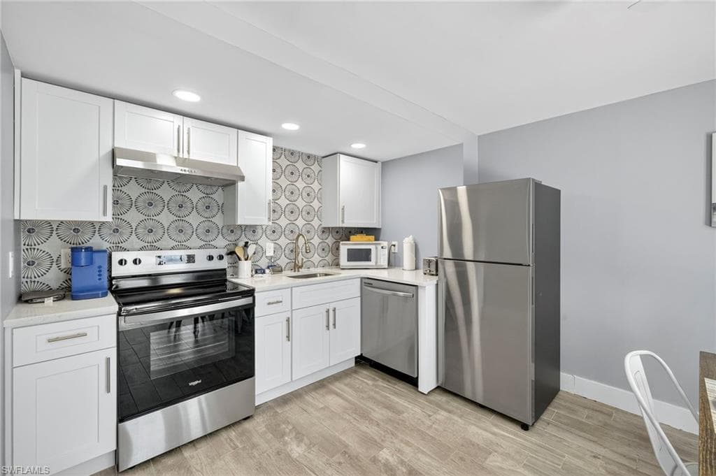 245 Mango ST-28