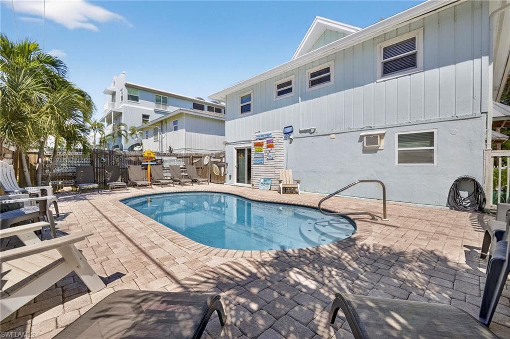 245 Mango ST-5