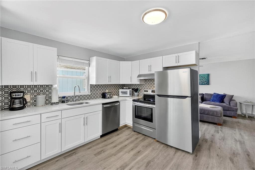 245 Mango ST-9