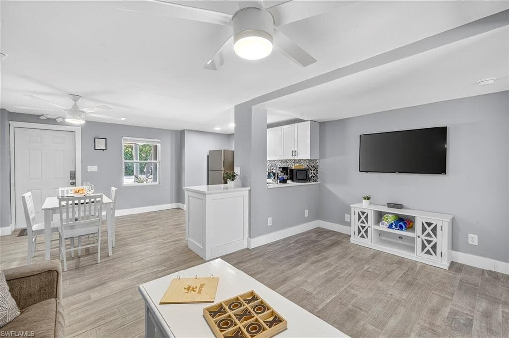 245 Mango ST-34