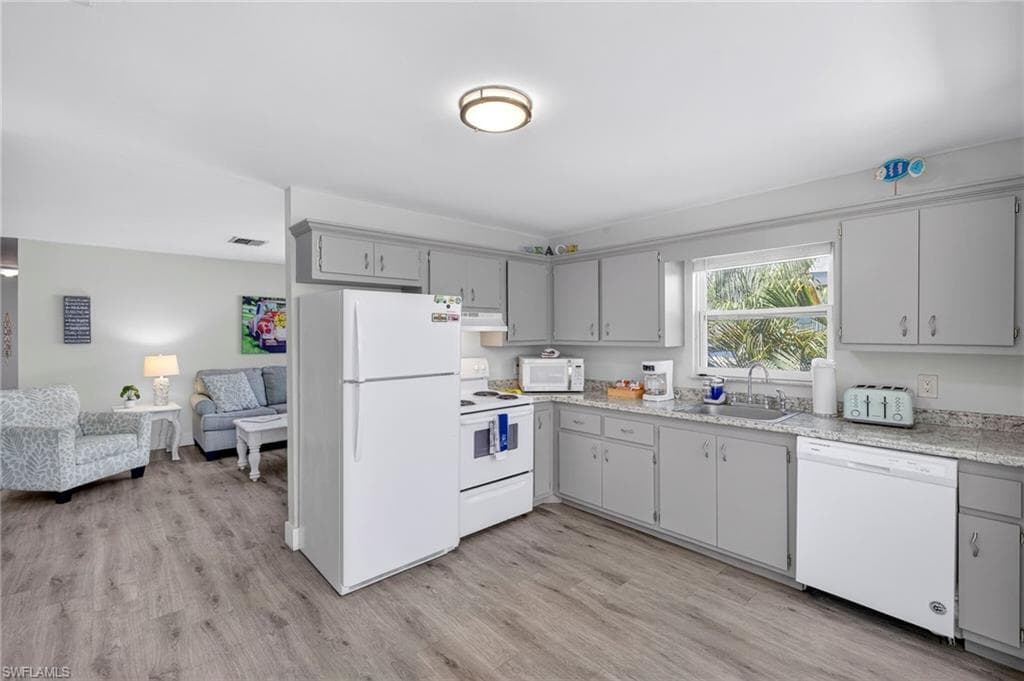 245 Mango ST-18