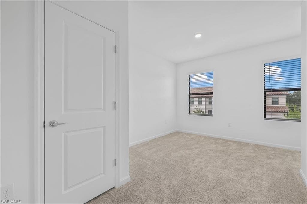 1533 Lake Jessup CIR-31