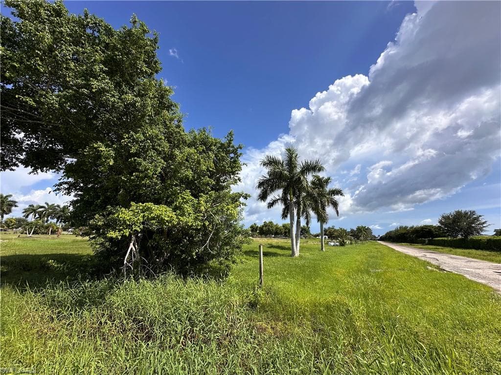 16281 Saddlewood LN-8