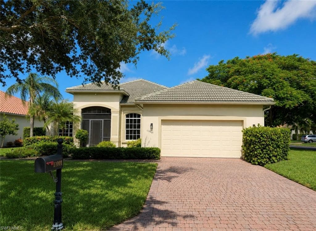 11001 Sea Tropic LN-1