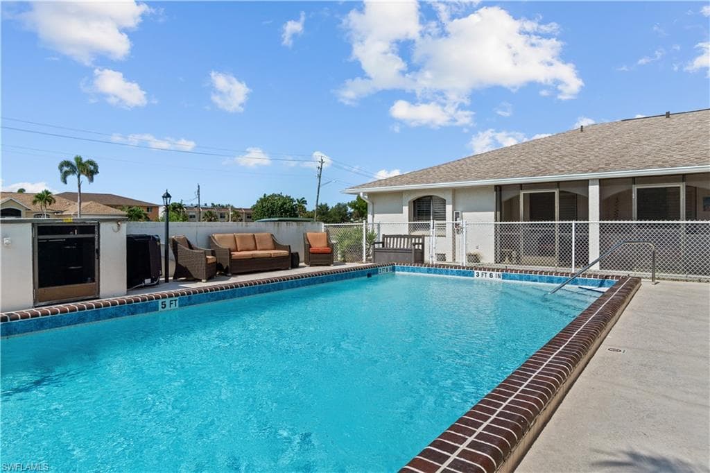1113 Cape Coral PKWY W 103-2