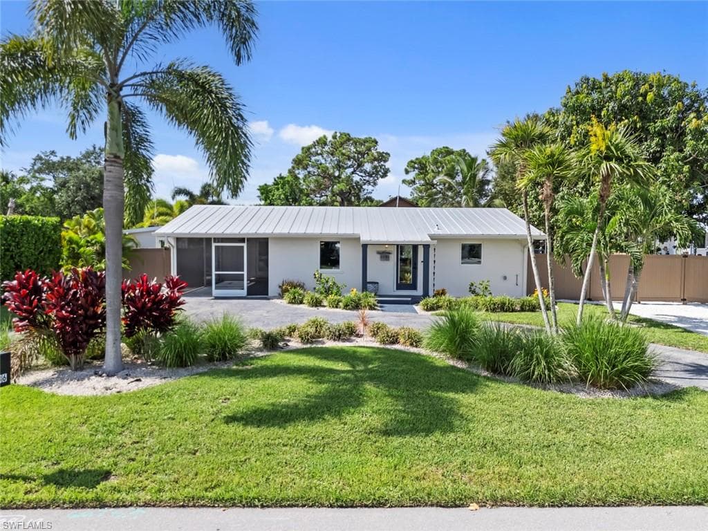 2736 Riverview DR-2