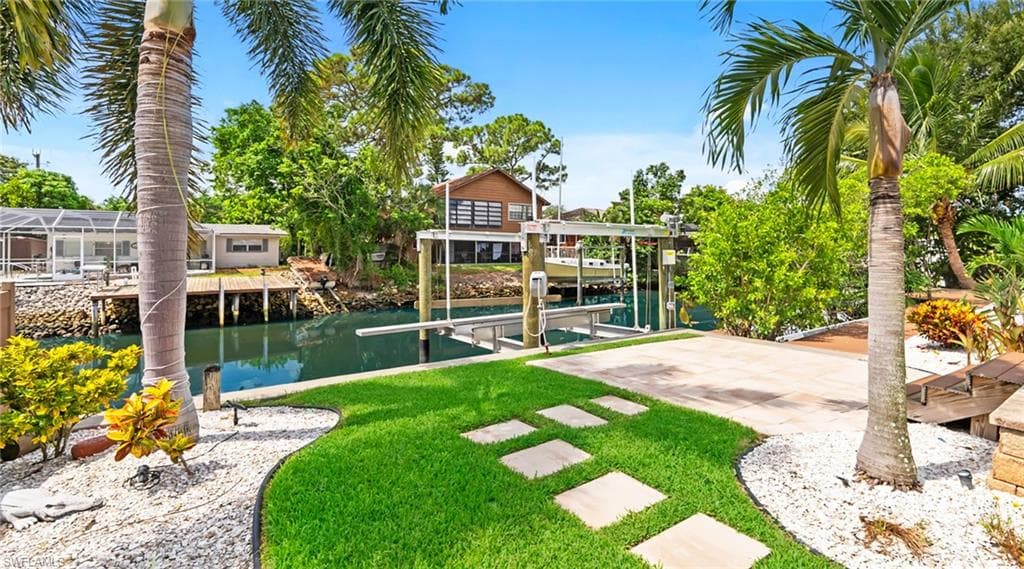 2736 Riverview DR-21