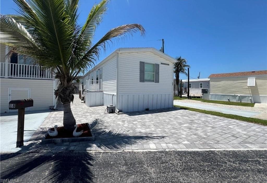 19 Helen LN-1
