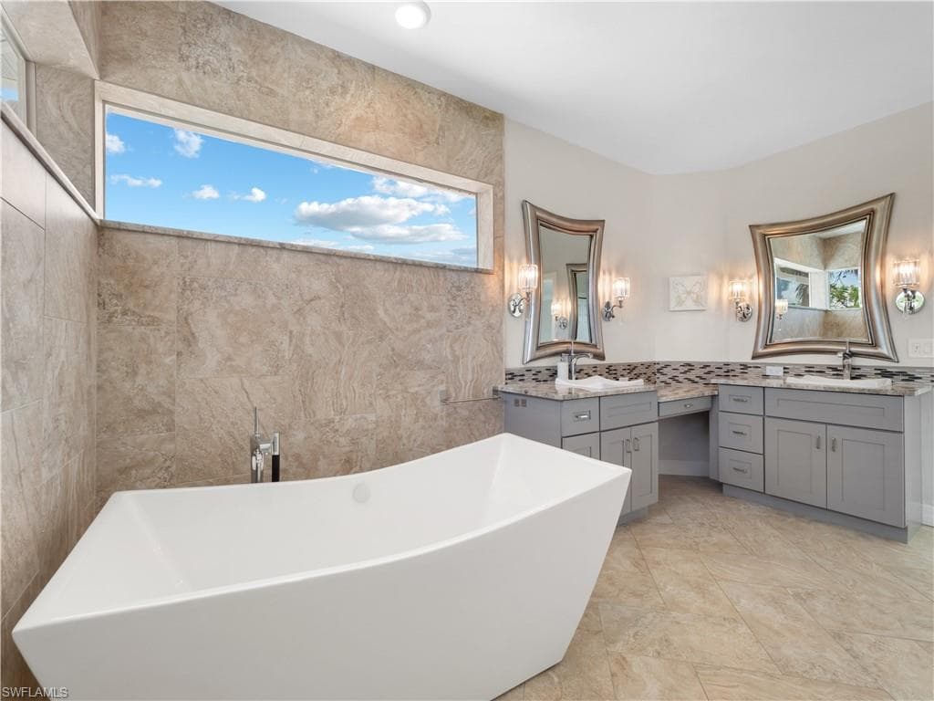 5539 Natoma DR-26