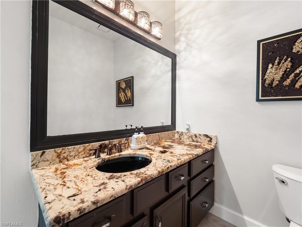 5539 Natoma DR-15