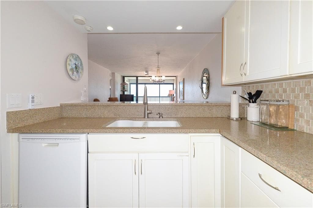 6400 Estero BLVD 603-12