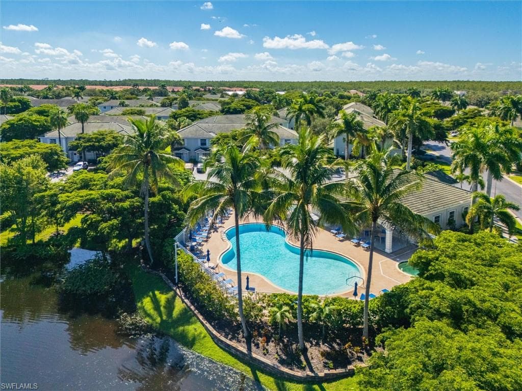 8237 Pacific Beach DR-27