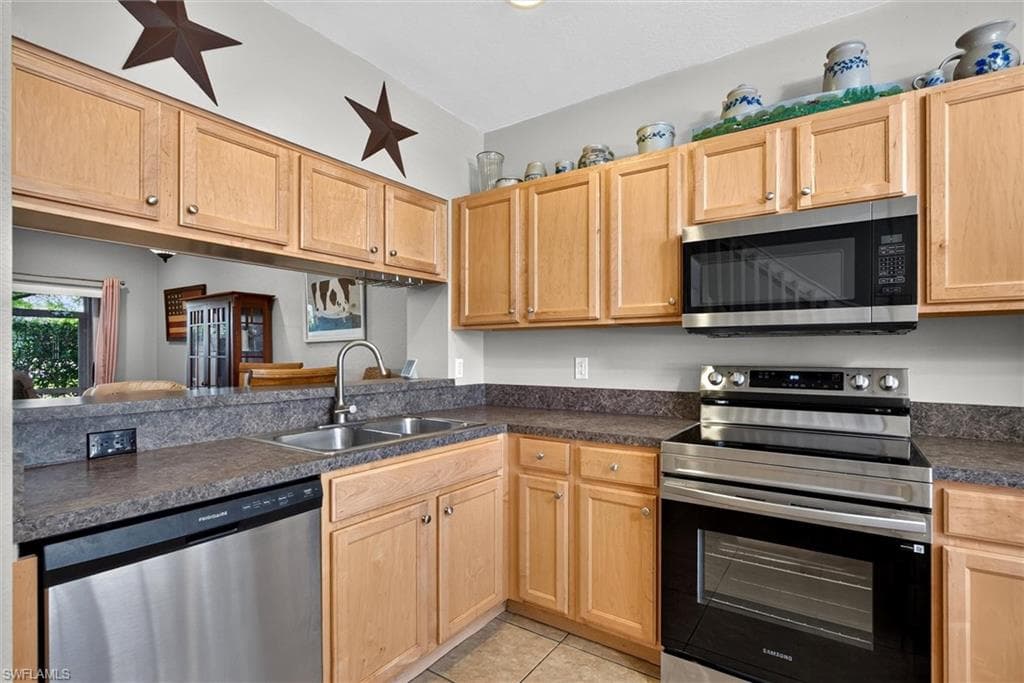 8237 Pacific Beach DR-2