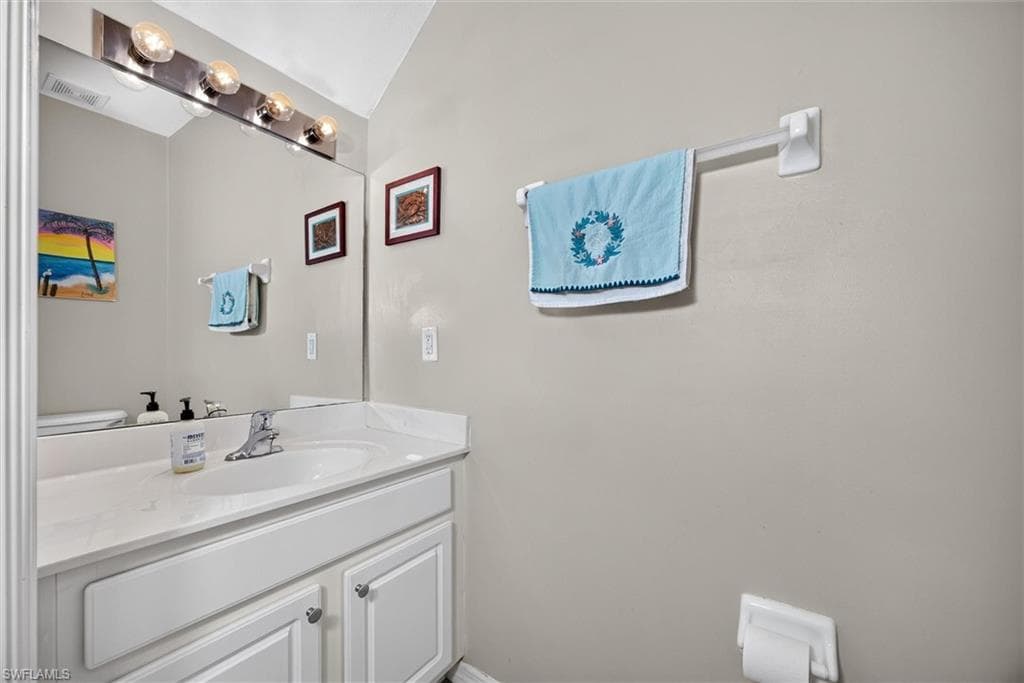 8237 Pacific Beach DR-14
