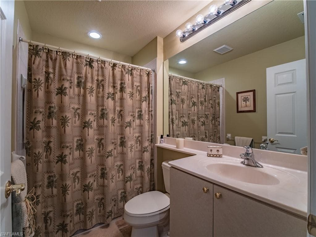 20311 Rookery DR-16