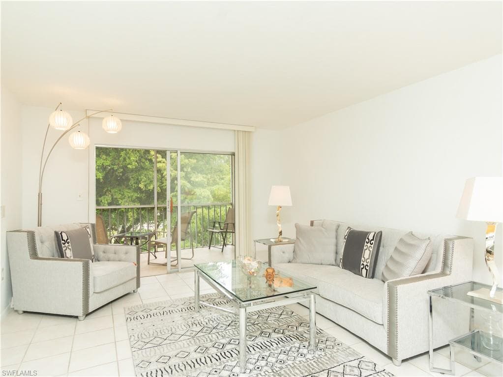 499 Forest Lakes BLVD 2-309-4