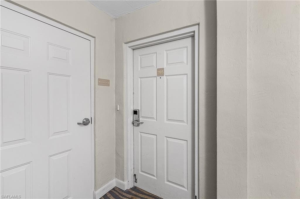6620 Estero BLVD 1105-33