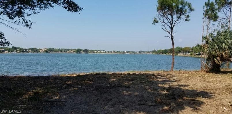 US 41 & Harborage DR-2