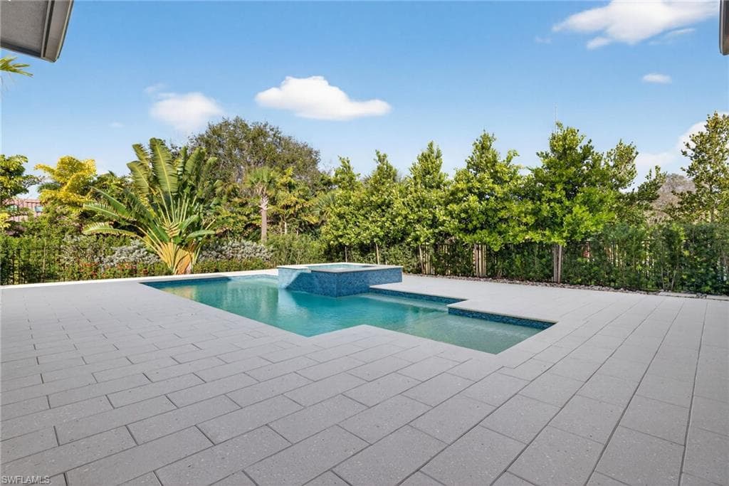 2055 Cambridge Park DR-36