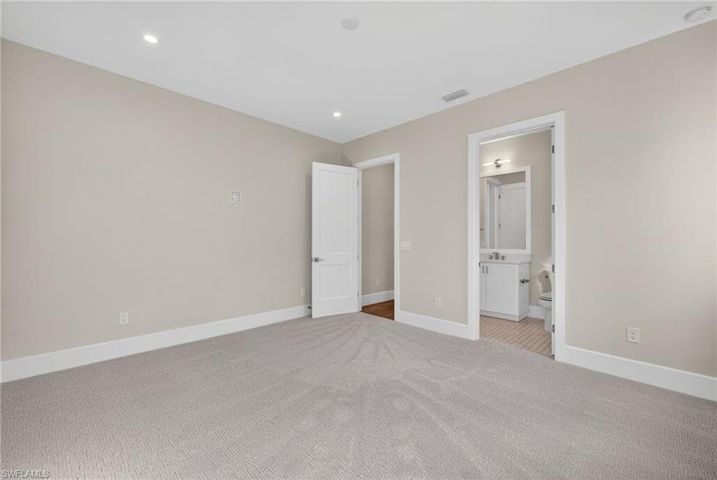 2055 Cambridge Park DR-28