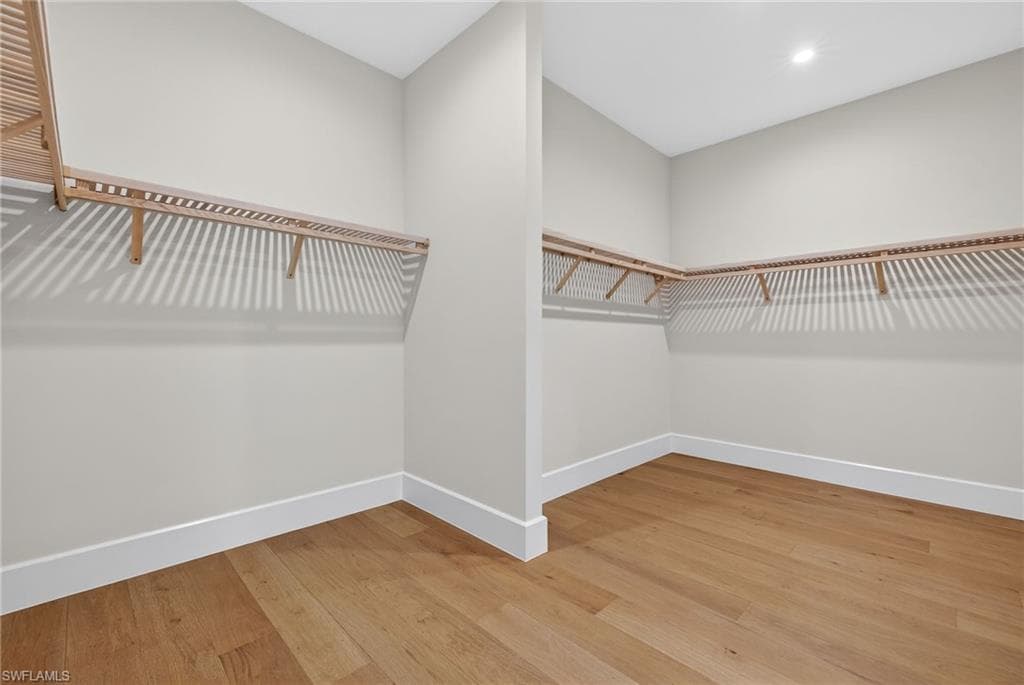 2055 Cambridge Park DR-20