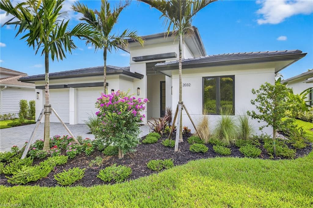 2032 Cambridge Park DR-34