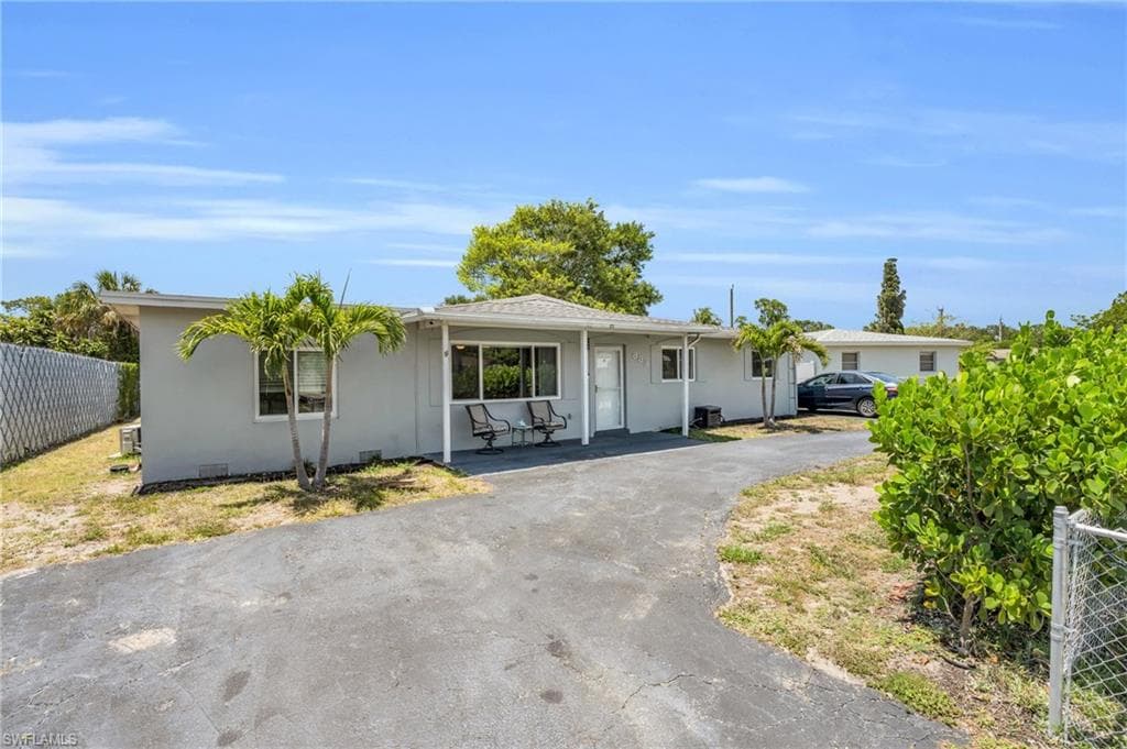 883 Coconut CIR E-2
