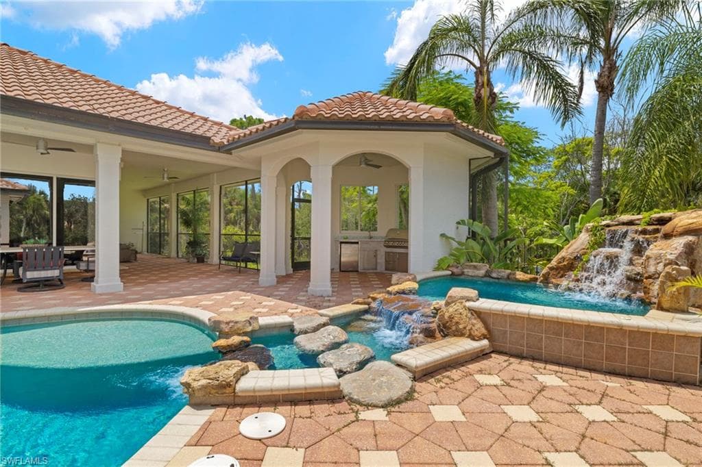 15401 Old Wedgewood CT-43