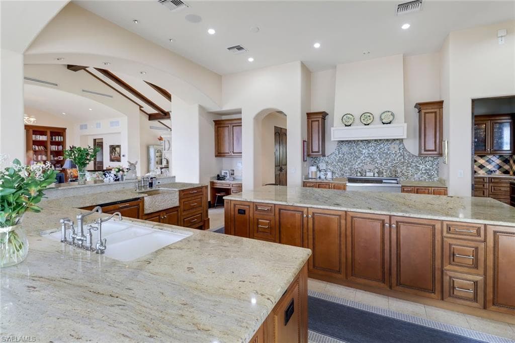 6111 Sanibel Captiva RD-17