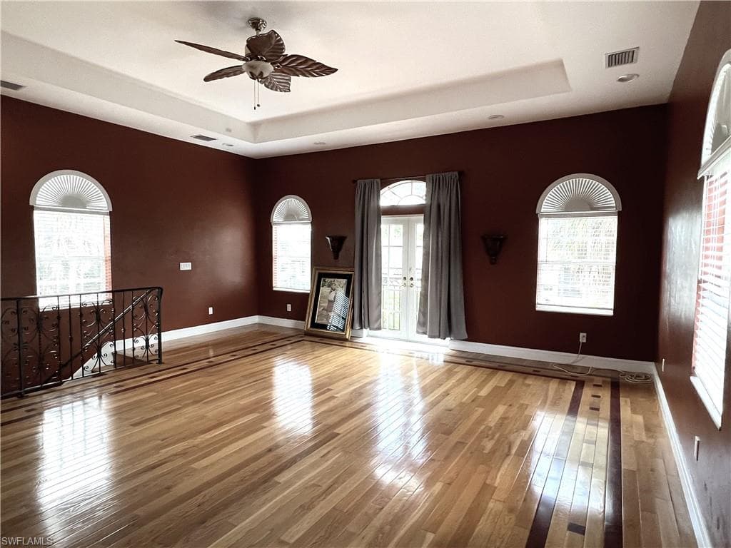 5460 Harborage DR-43