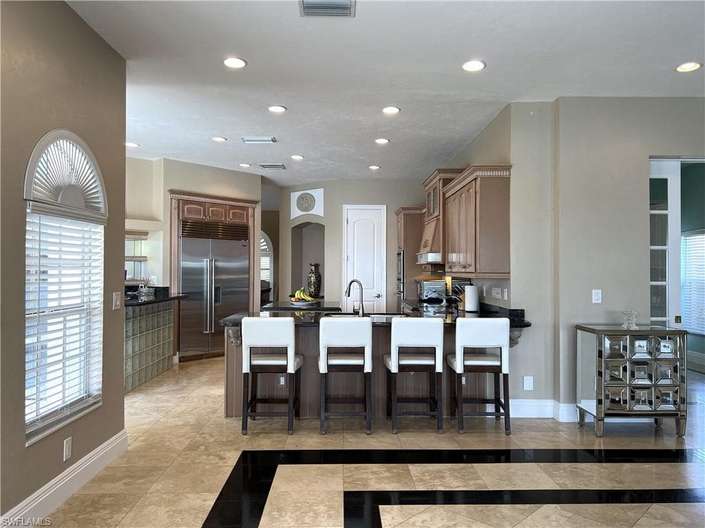 5460 Harborage DR-26