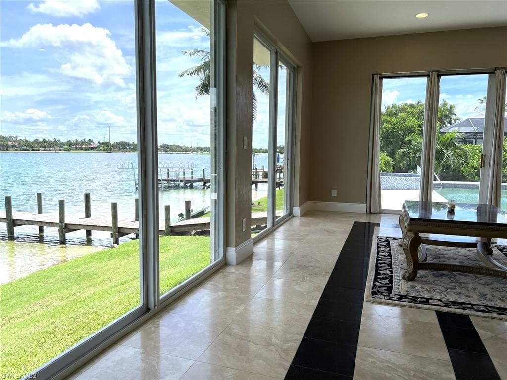 5460 Harborage DR-33