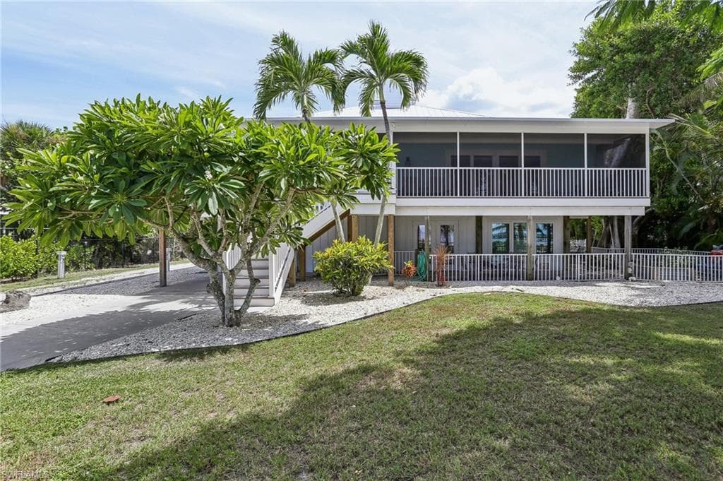 8335 Main ST-2