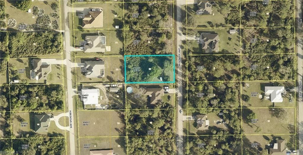715 MCKINLEY AVE-6