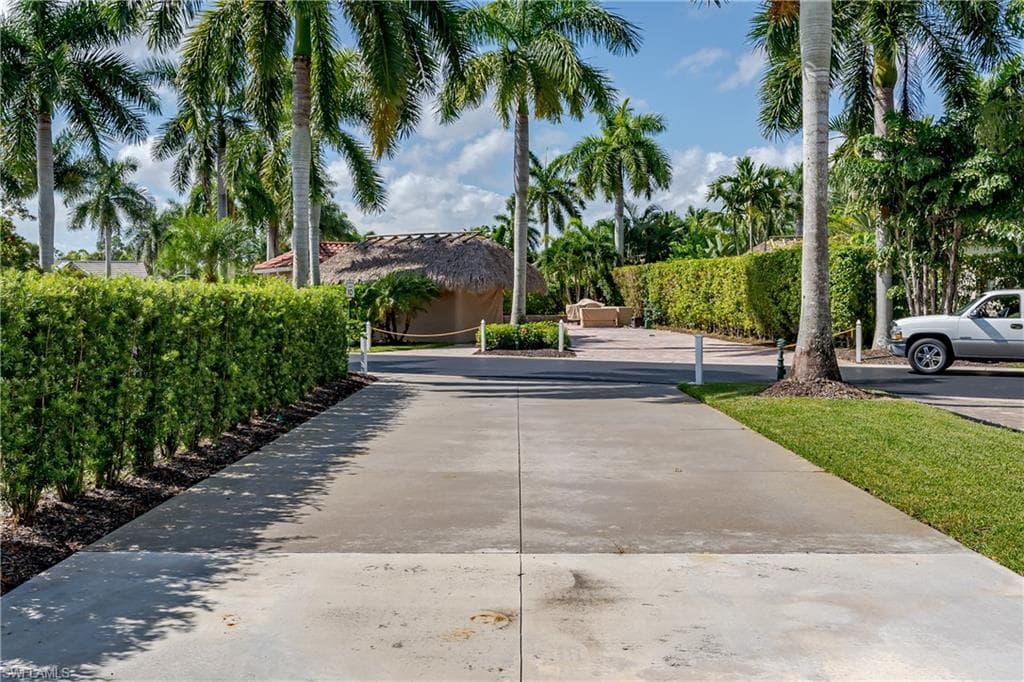 13611 Snook CIR-32