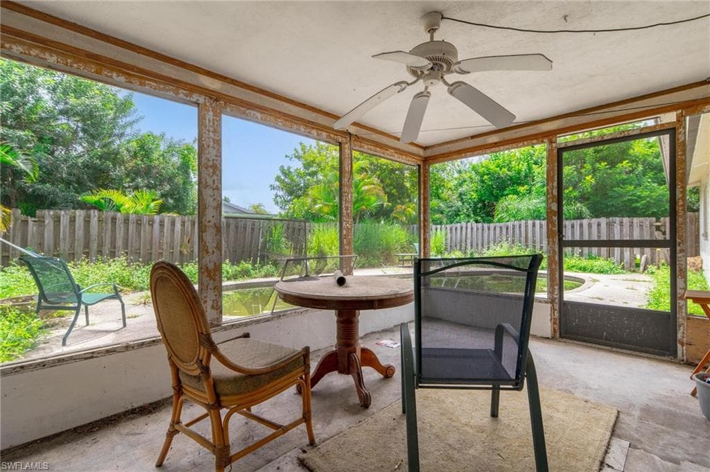 1208 Barnsdale ST-17