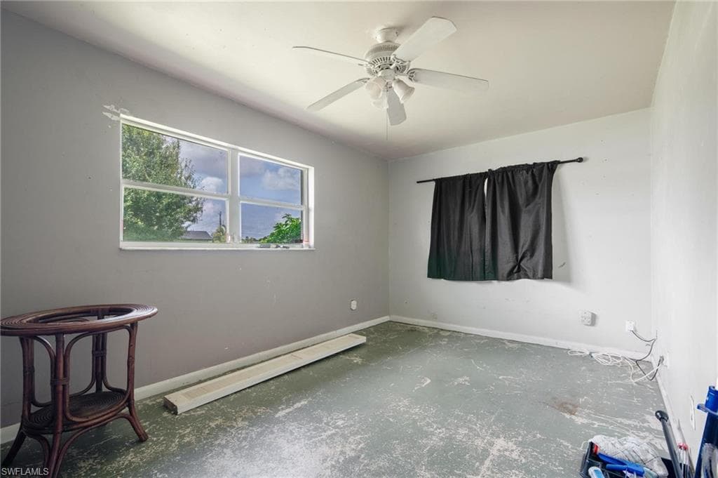 1208 Barnsdale ST-24