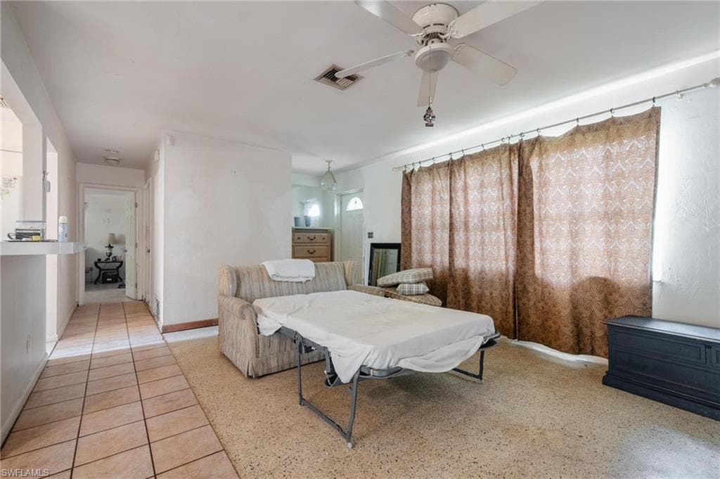 1208 Barnsdale ST-29