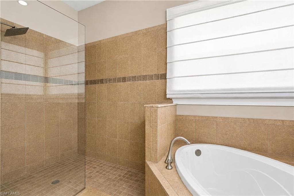 291 Saddlebrook LN-23