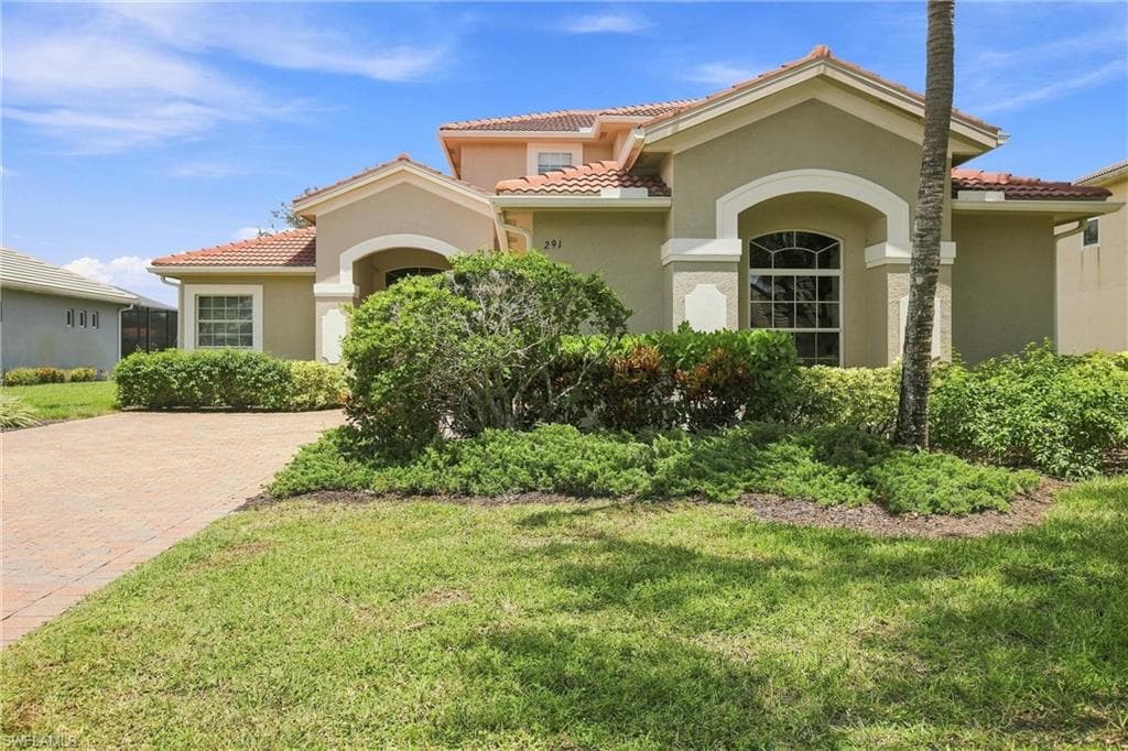 291 Saddlebrook LN-3