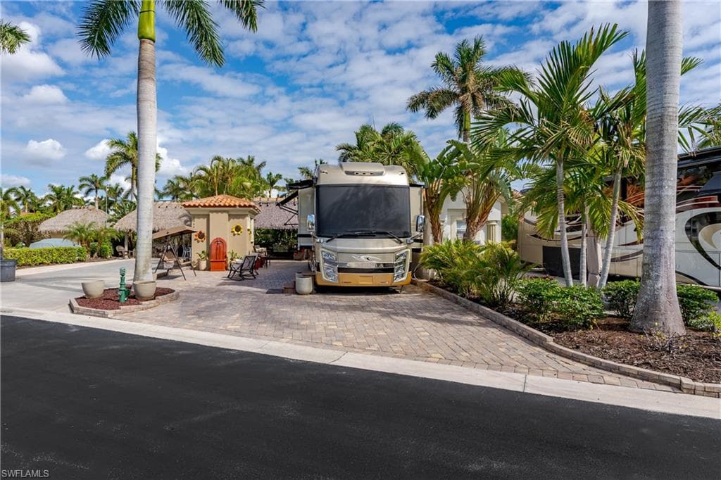 13446 Ladyfish LN-31