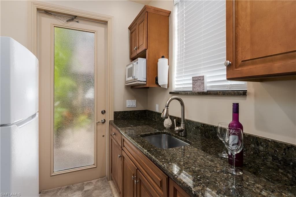 13446 Ladyfish LN-21