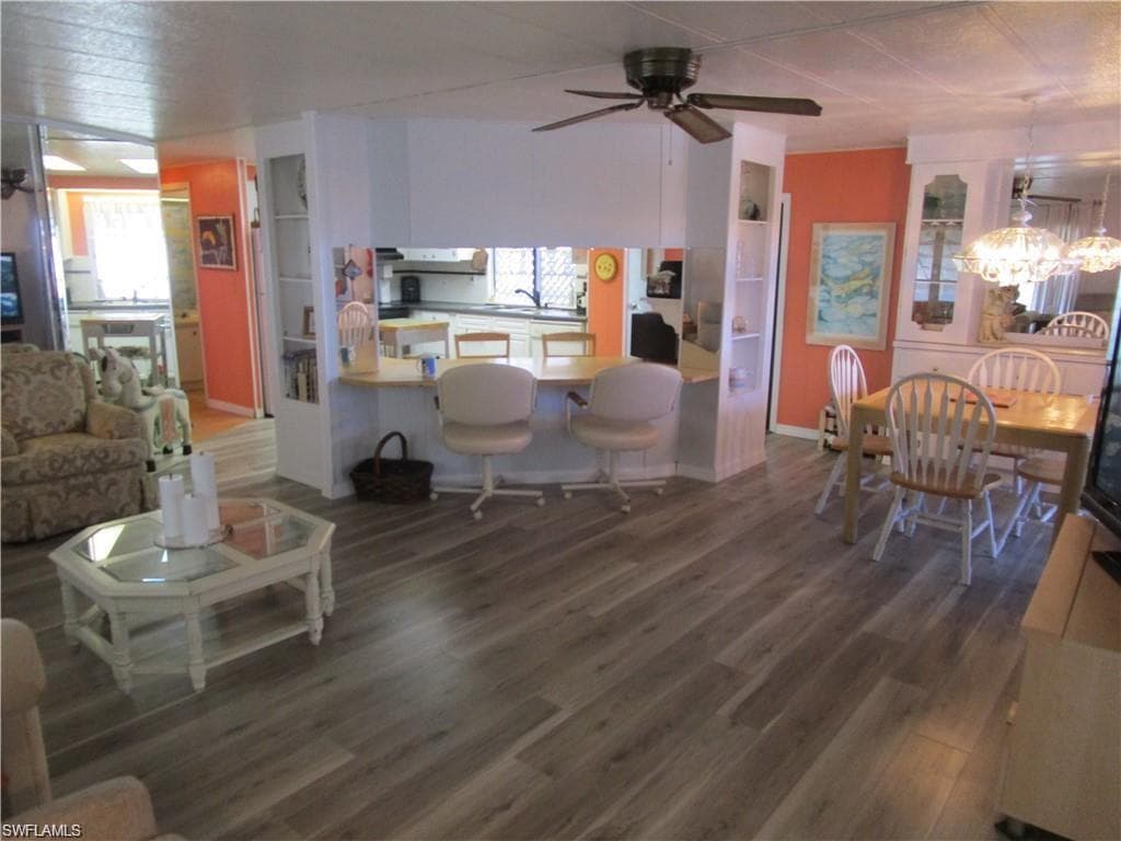 16015 Tangelo WAY-11