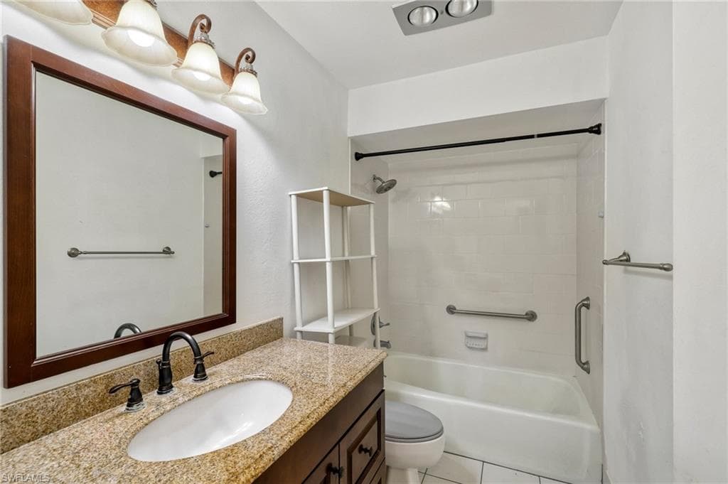 1381 N Brandywine CIR-26