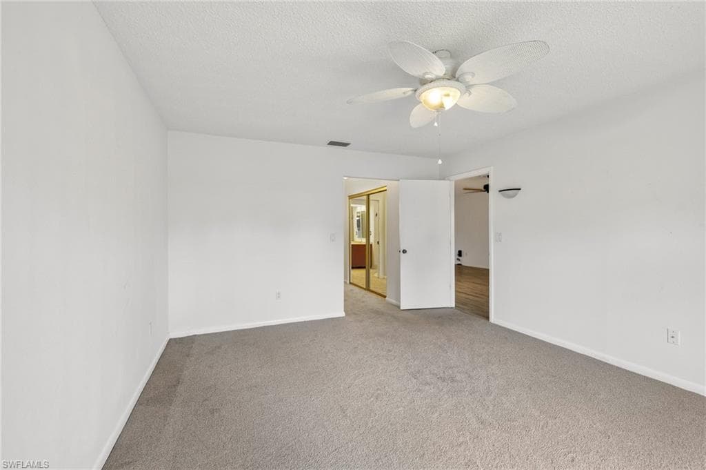 1381 N Brandywine CIR-18