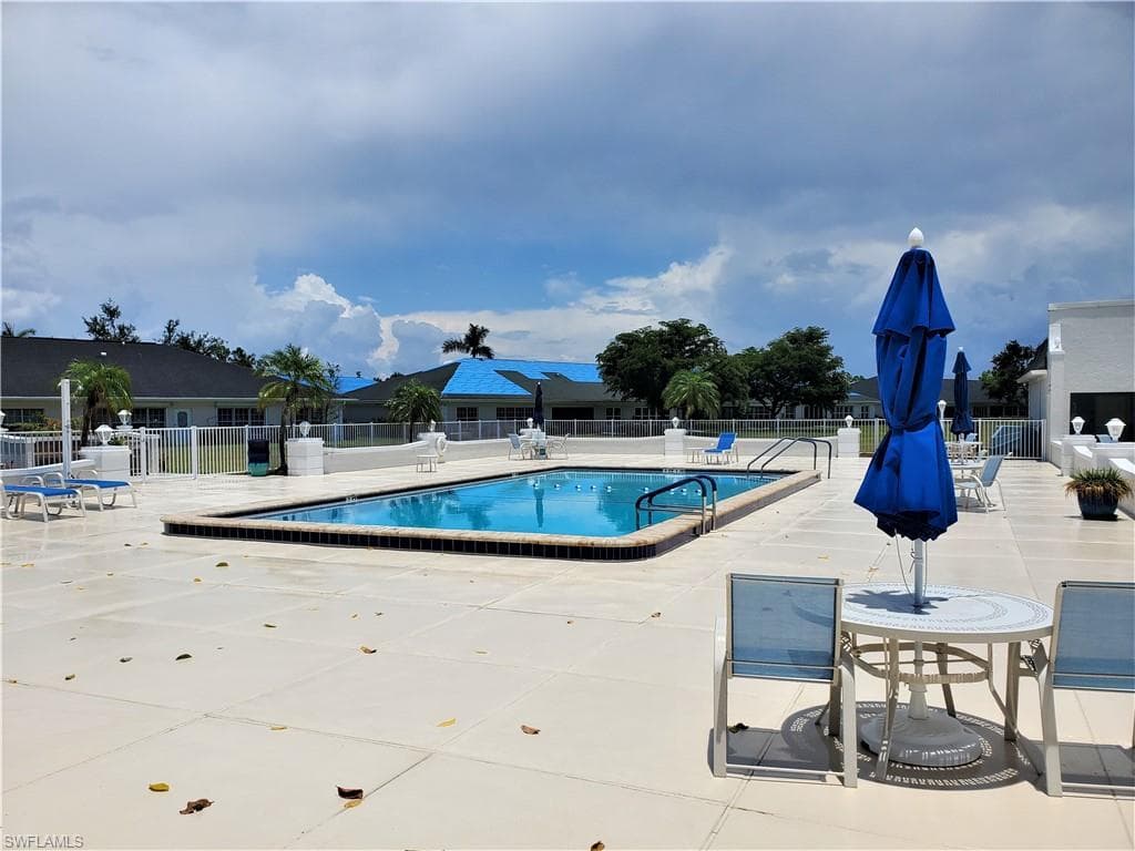 1381 N Brandywine CIR-39