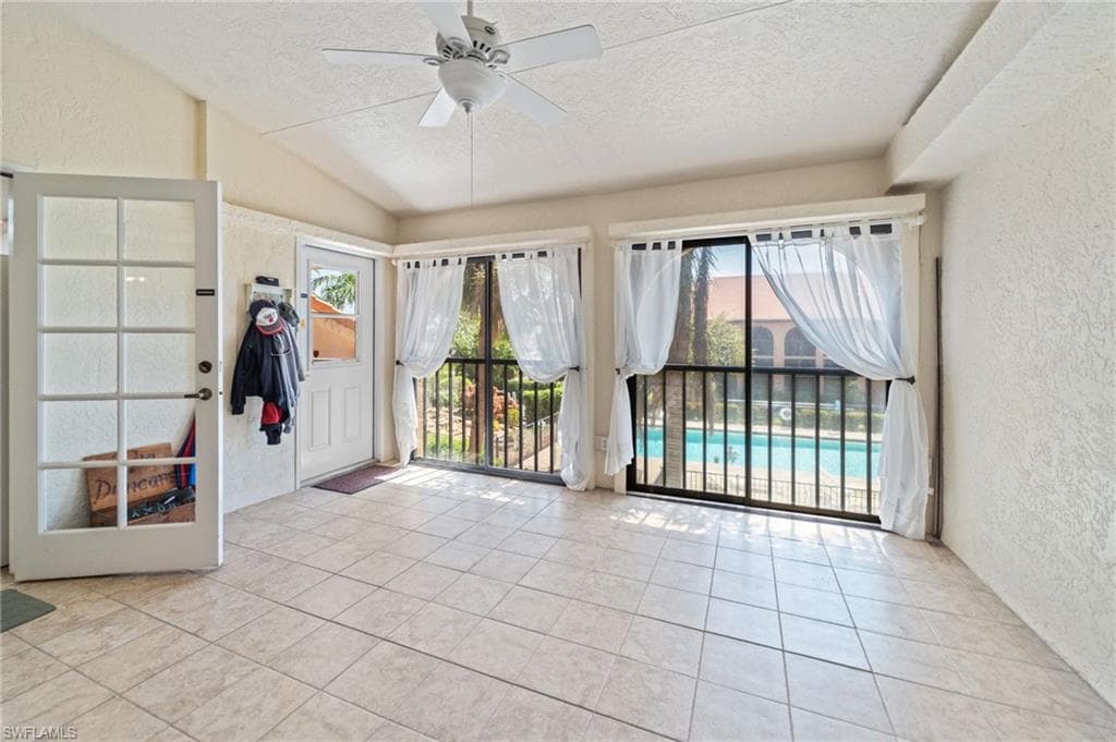 5510 SW 4th PL 607-13